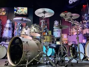 DW Performance Series Drum Set